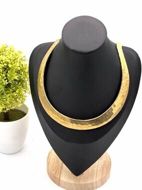 Vintage Made in India Hammered Gold Tone Wide Collar Choker Statement Necklace
